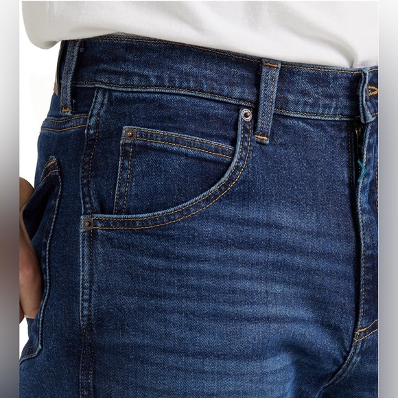 Men’s Wrangler Relaxed Fit Flex Jeans in Blackened Indigo - size 32/30 - Picture 8 of 8